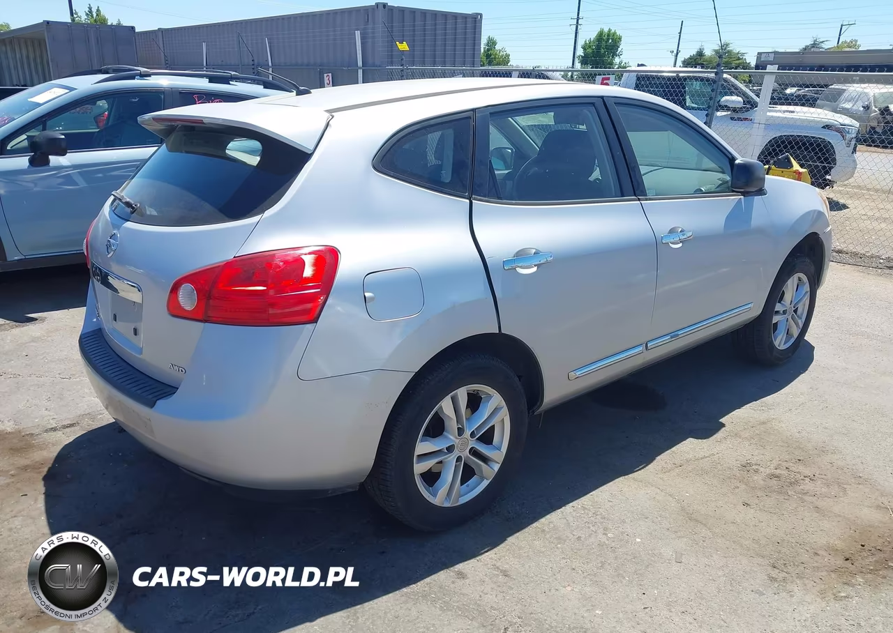 2011 Nissan Rogue S VIN:JN8AS5MV5BW682010 - 4