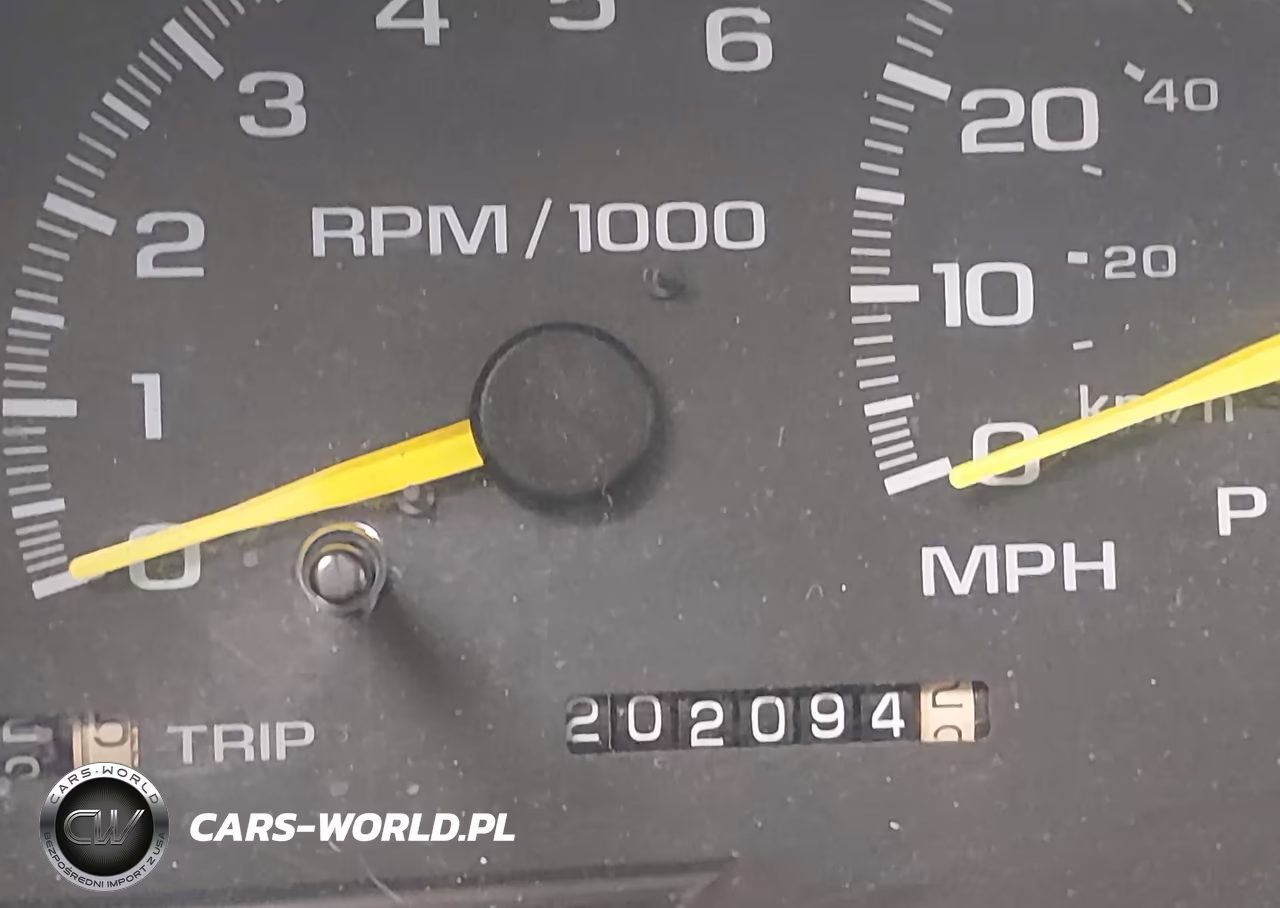 1999 Chevrolet Suburban Lt VIN:3GNFK16R5XG142146 - 15