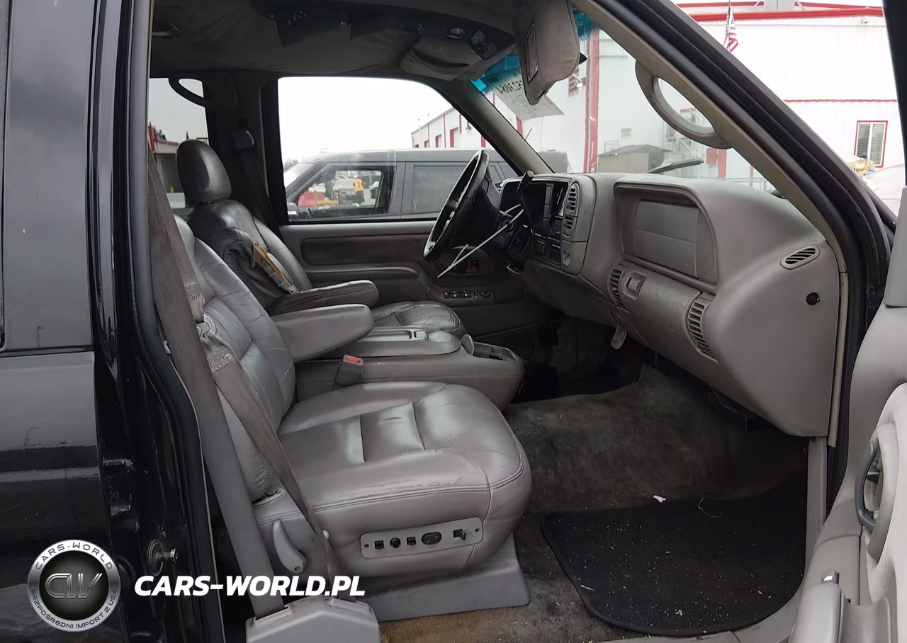 1999 Chevrolet Suburban Lt VIN:3GNFK16R5XG142146 - 5
