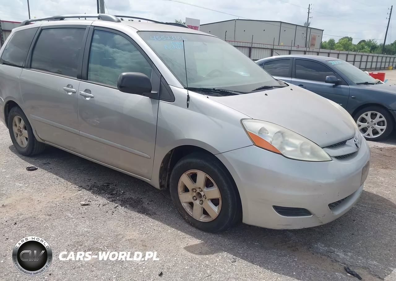 2009 Toyota Sienna Le