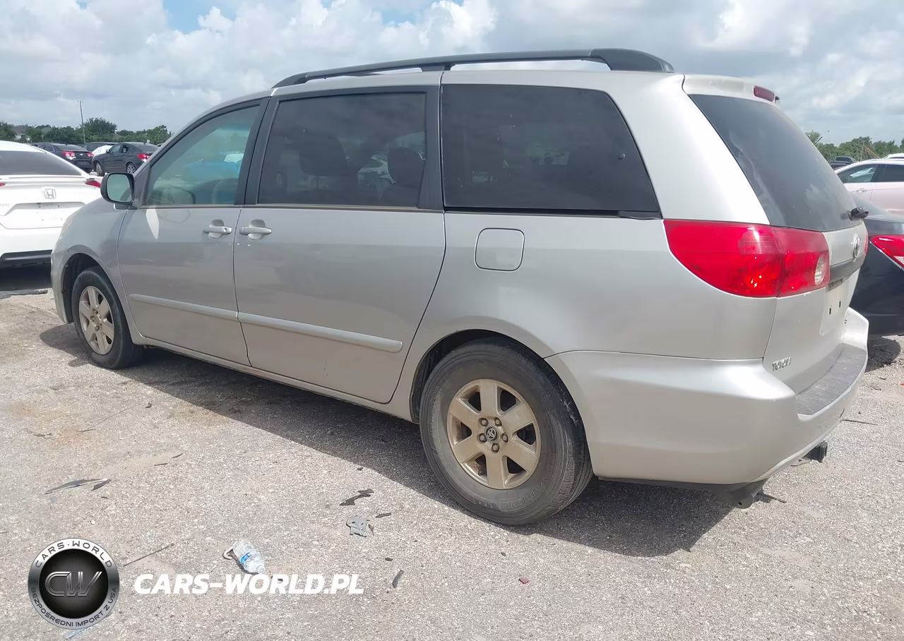 2009 Toyota Sienna Le VIN:5TDZK23C79S265950 - 3