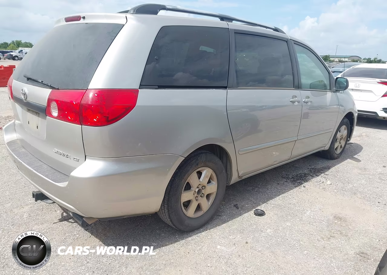 2009 Toyota Sienna Le VIN:5TDZK23C79S265950 - 4