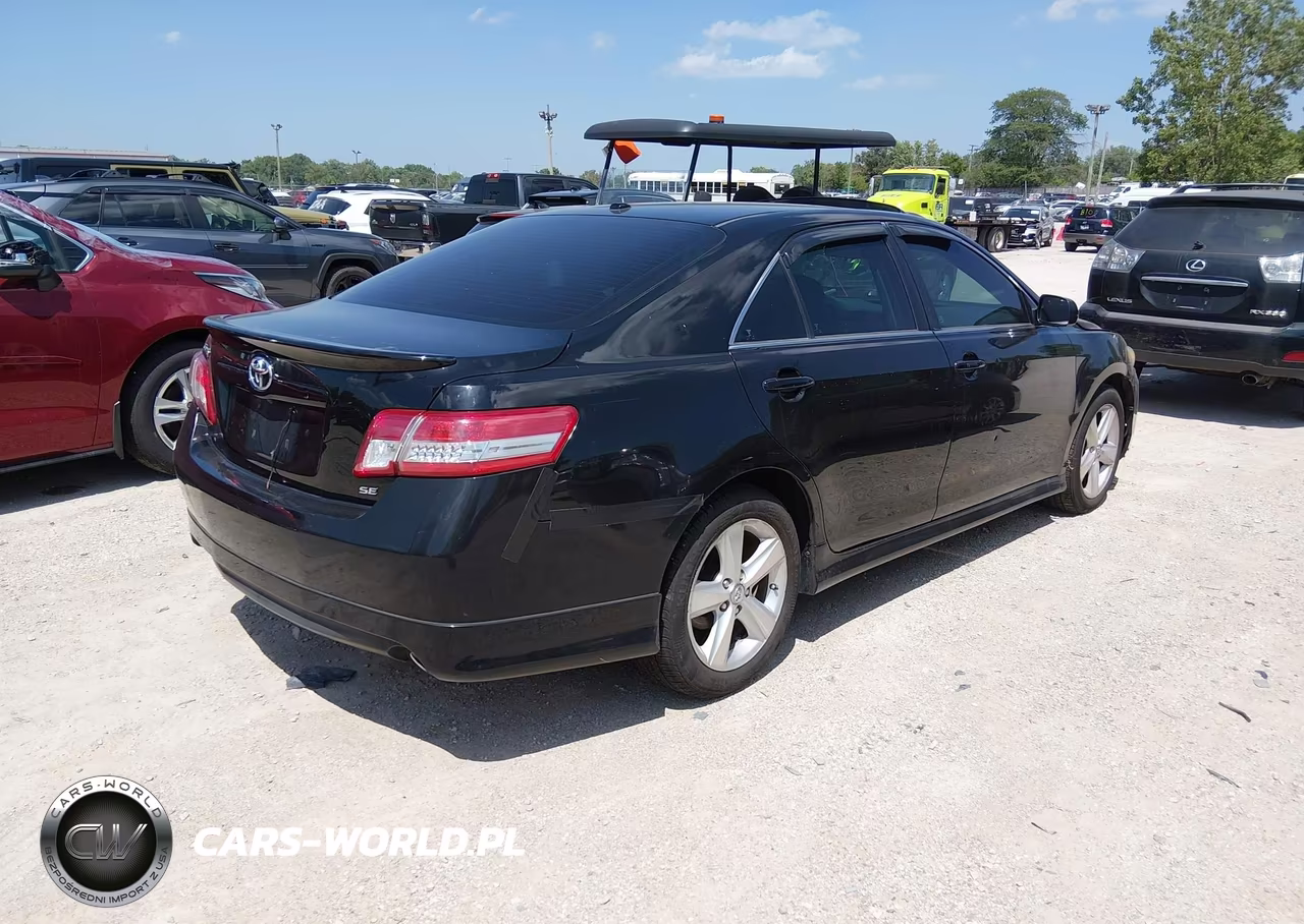 2010 Toyota Camry Se V6 VIN:4T1BK3EK9AU100702 - 4