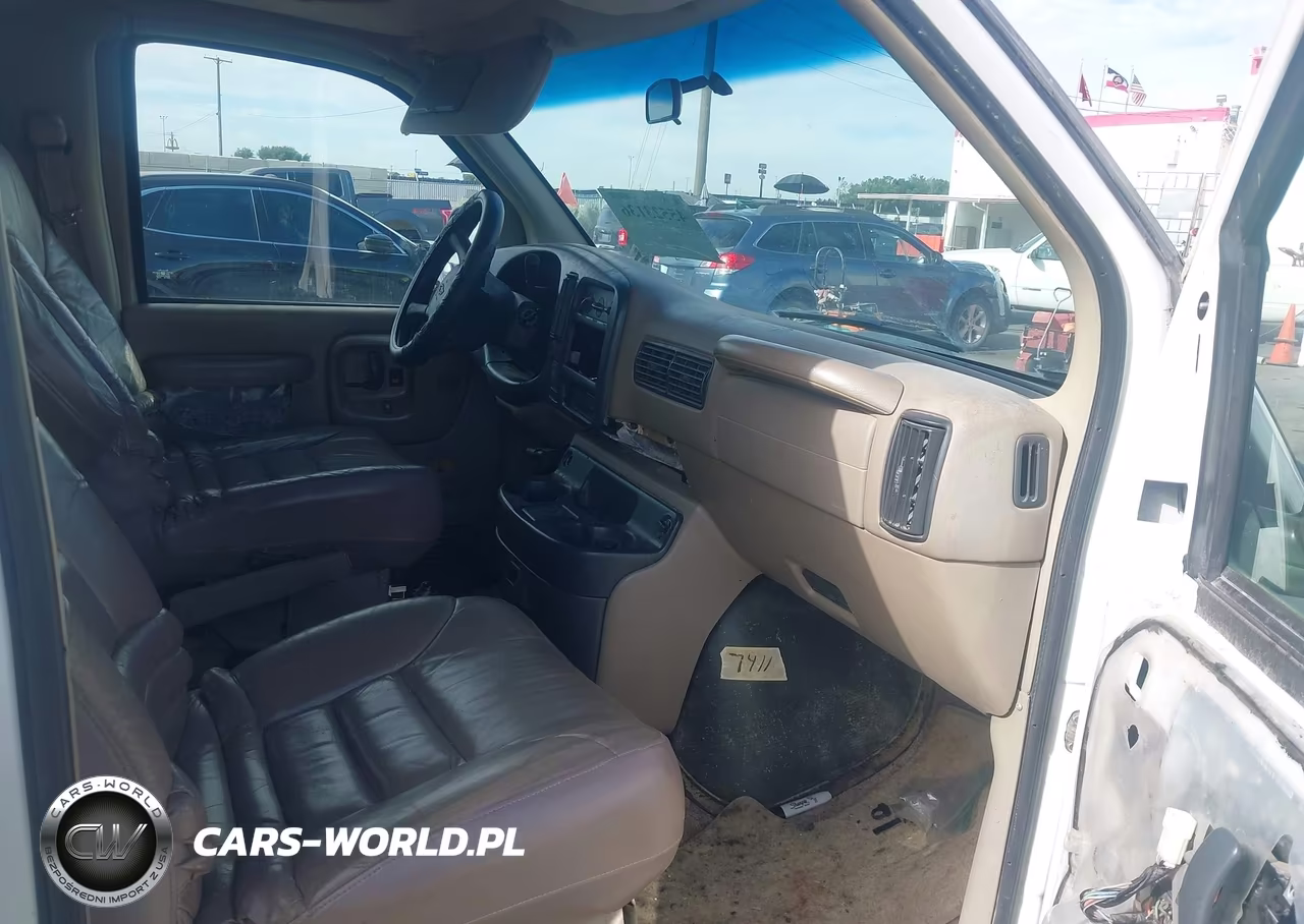 1999 Chevrolet Express Van VIN:1GBFG15R4X1030520 - 5