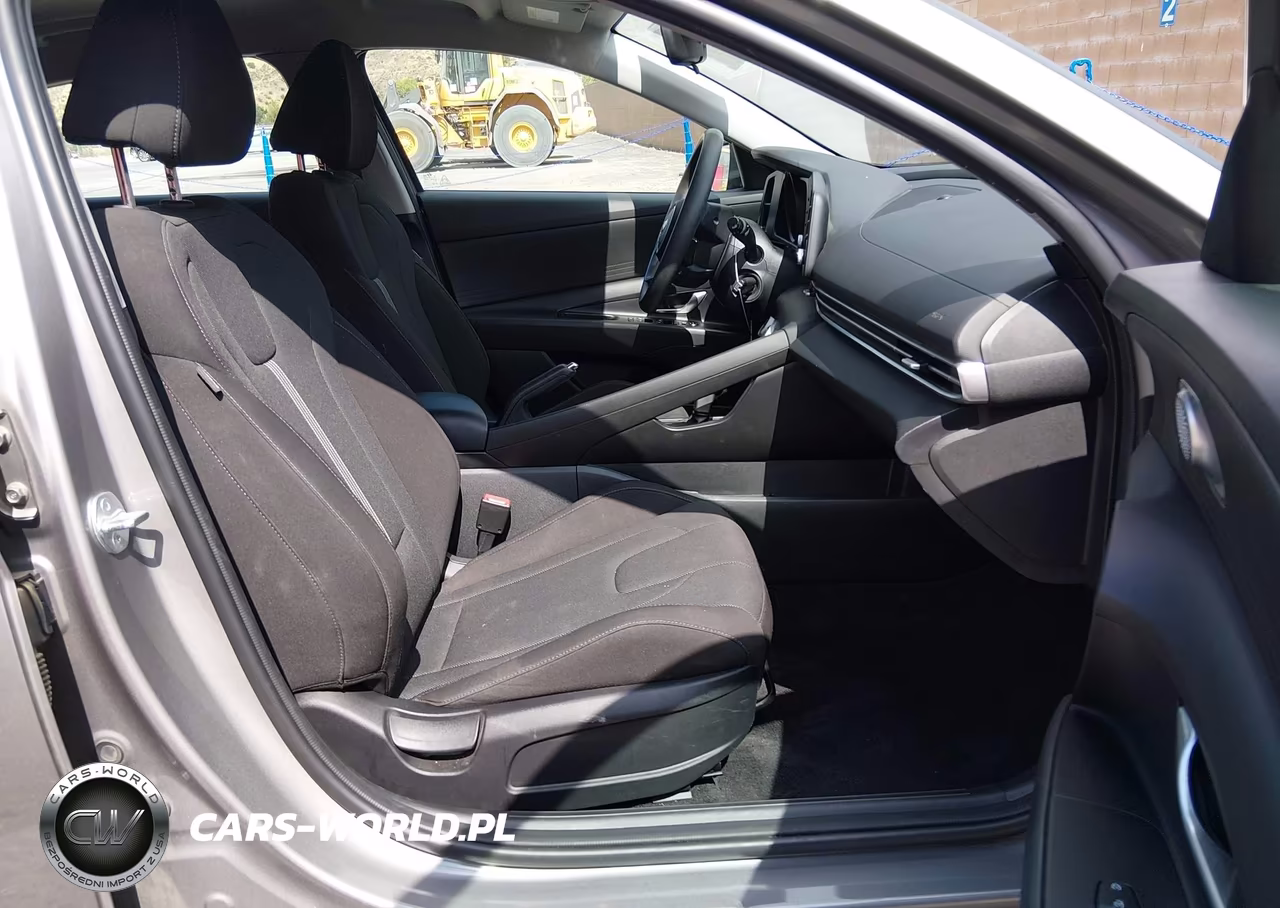 2023 Hyundai Elantra Se VIN:KMHLL4AG2PU553352 - 5
