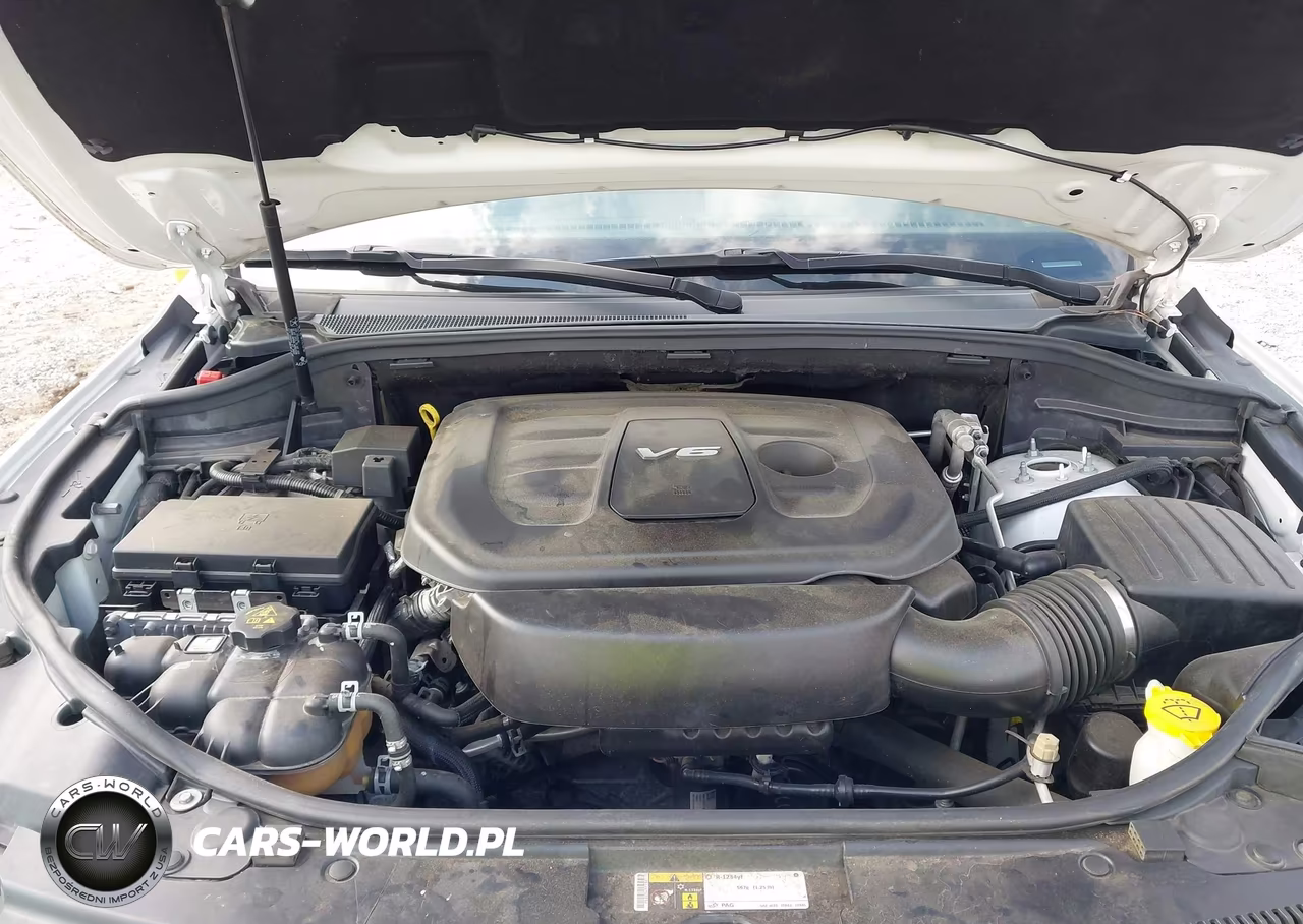 2019 Jeep Grand Cherokee Overland 4X2 VIN:1C4RJECG0KC614705 - 10