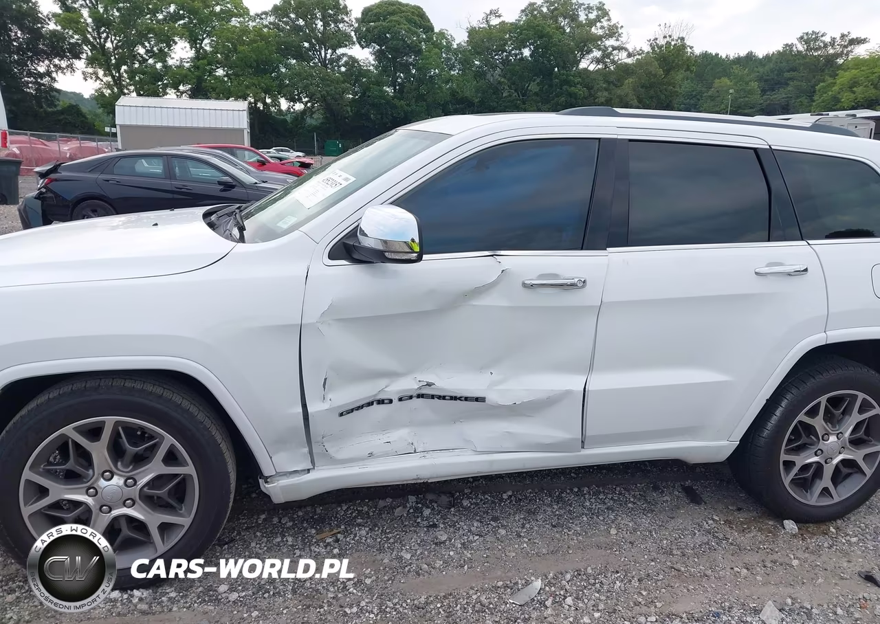 2019 Jeep Grand Cherokee Overland 4X2 VIN:1C4RJECG0KC614705 - 6