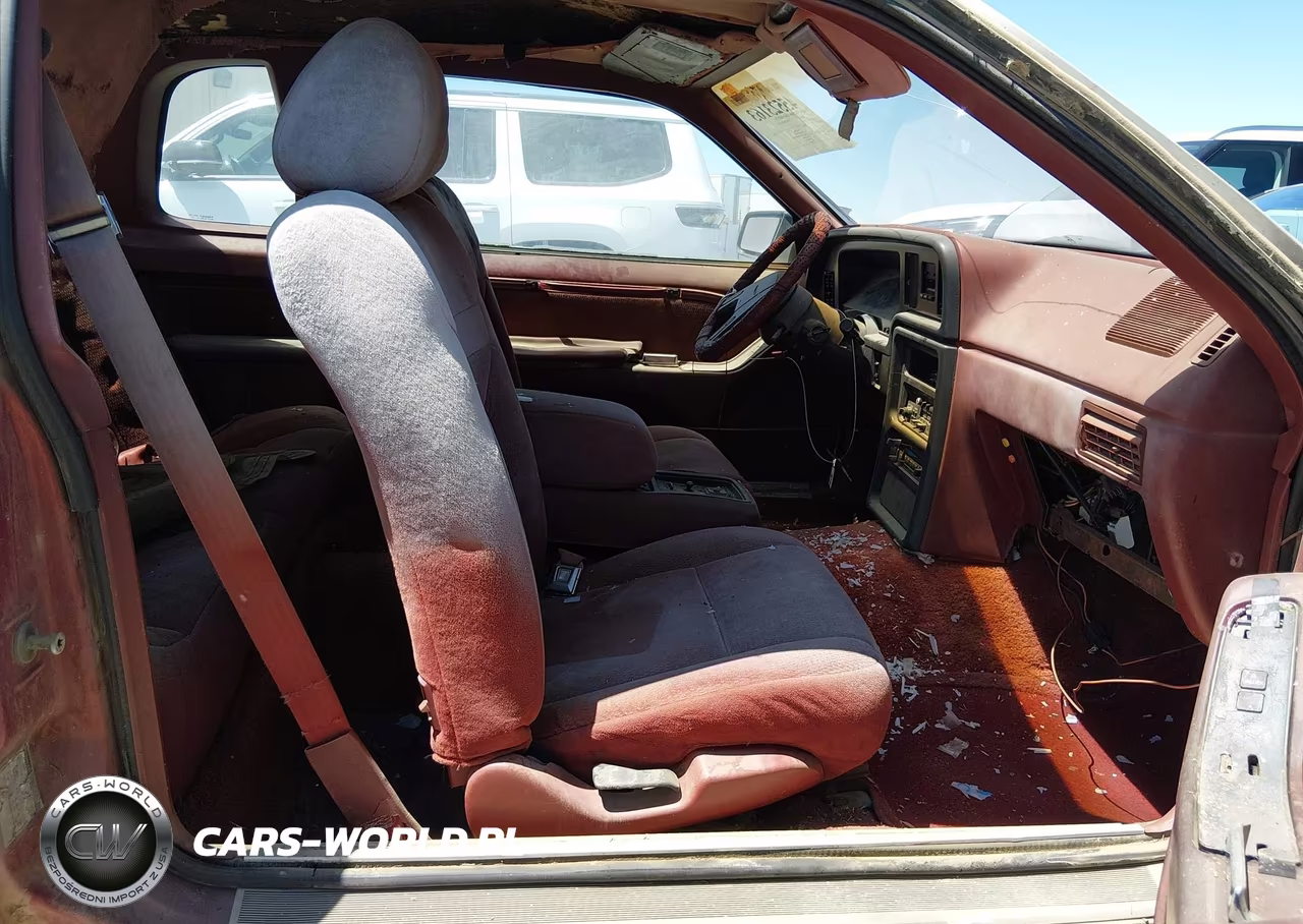 1985 Ford Thunderbird VIN:1FABP46F1FH203552 - 5
