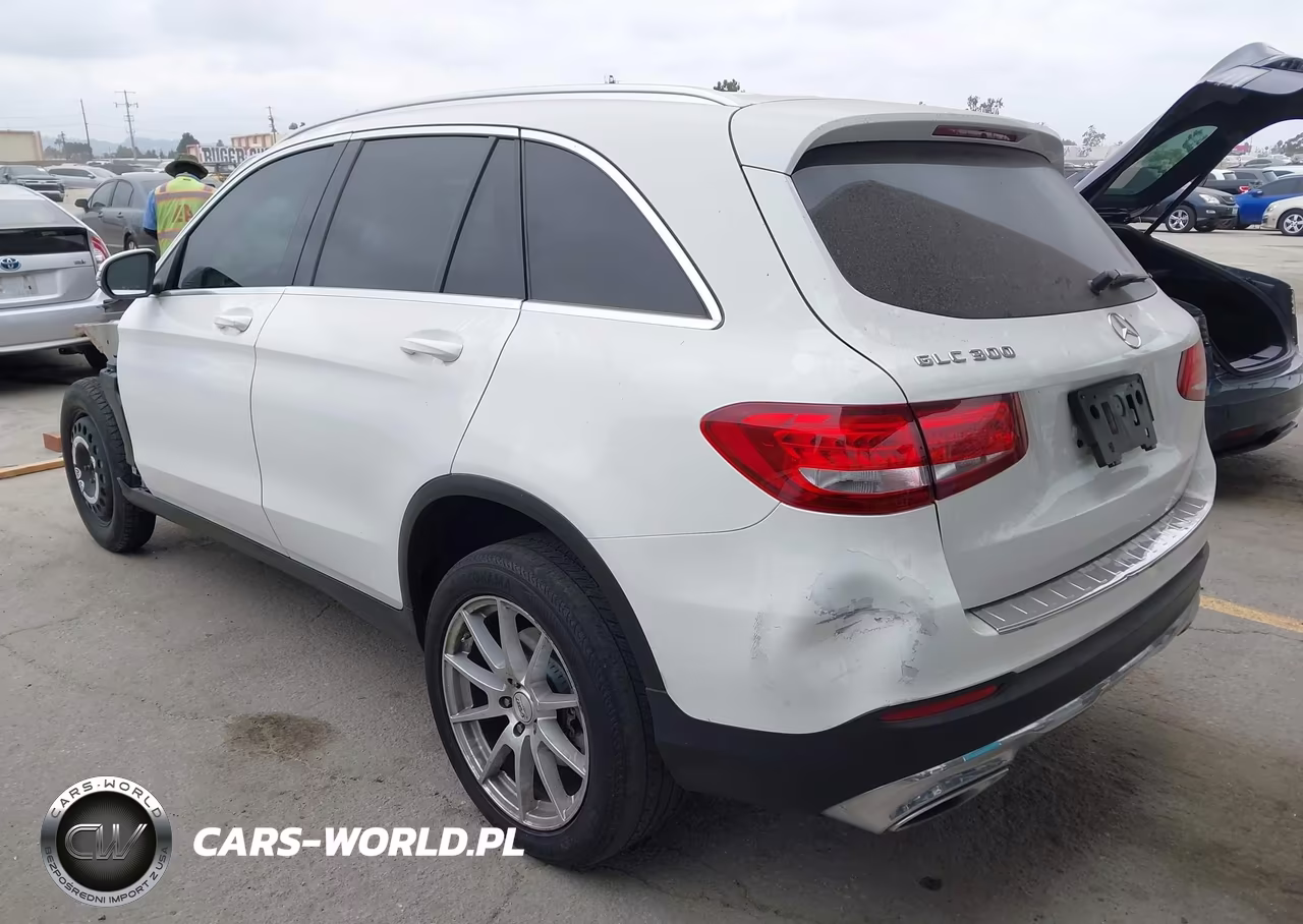 2018 Mercedes-Benz Glc 300 VIN:WDC0G4JB9JV046377 - 3