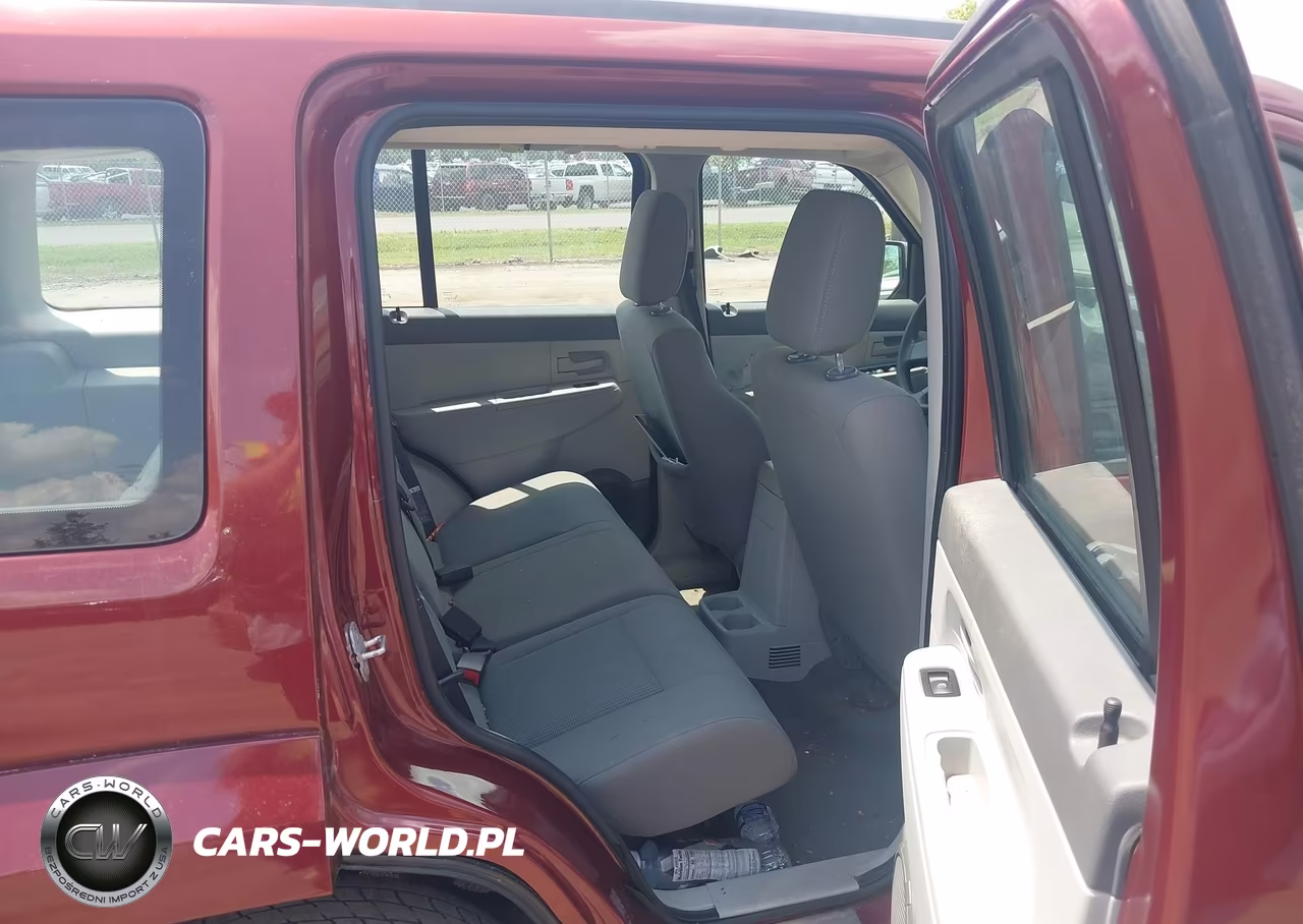 2008 Jeep Liberty Sport VIN:1J8GN28K68W229611 - 8
