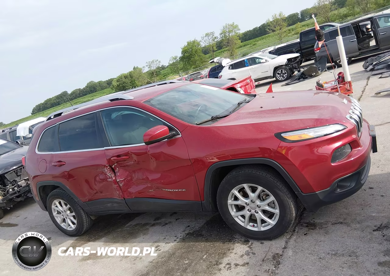 2016 Jeep Cherokee Latitude VIN:1C4PJMCS5GW101851 - 13