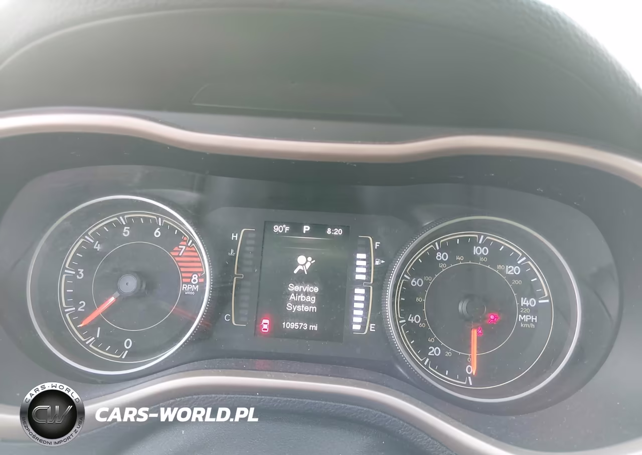 2016 Jeep Cherokee Latitude VIN:1C4PJMCS5GW101851 - 7
