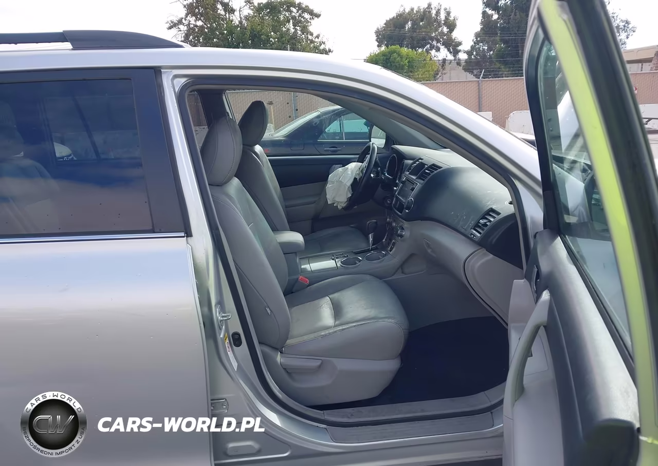 2013 Toyota Highlander Se V6 VIN:5TDZK3EH2DS114876 - 5