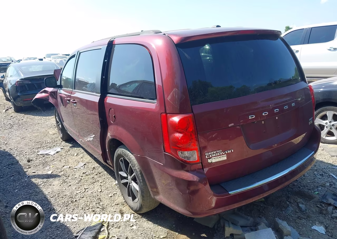 2018 Dodge Grand Caravan Gt VIN:2C4RDGEG6JR345907 - 3