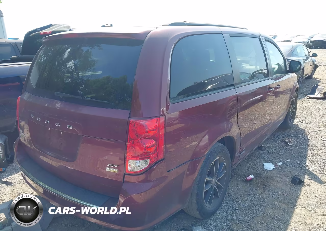2018 Dodge Grand Caravan Gt VIN:2C4RDGEG6JR345907 - 4
