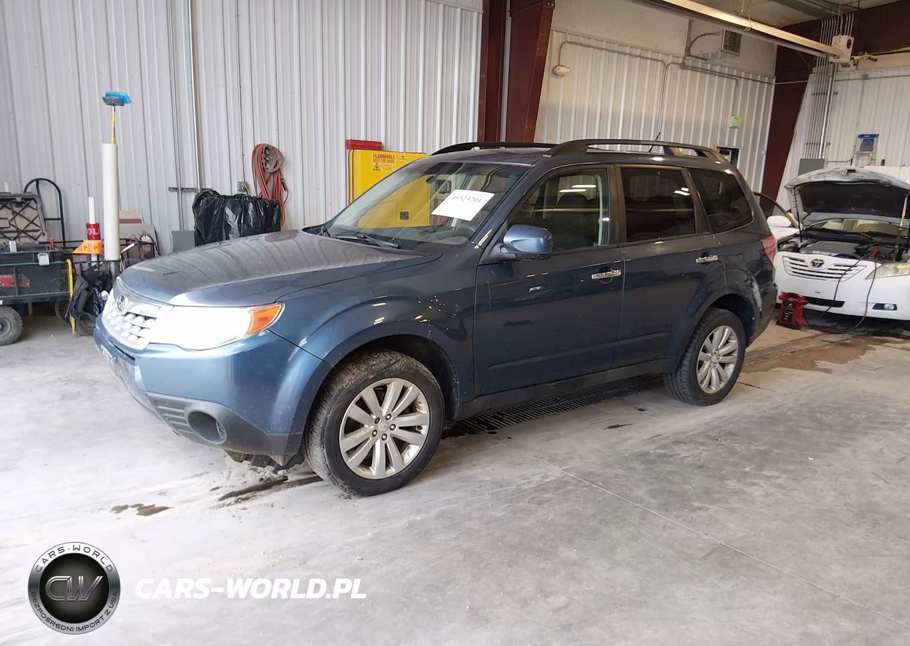 2012 Subaru Forester 2.5X Premium VIN:JF2SHADC5CH441917 - 2