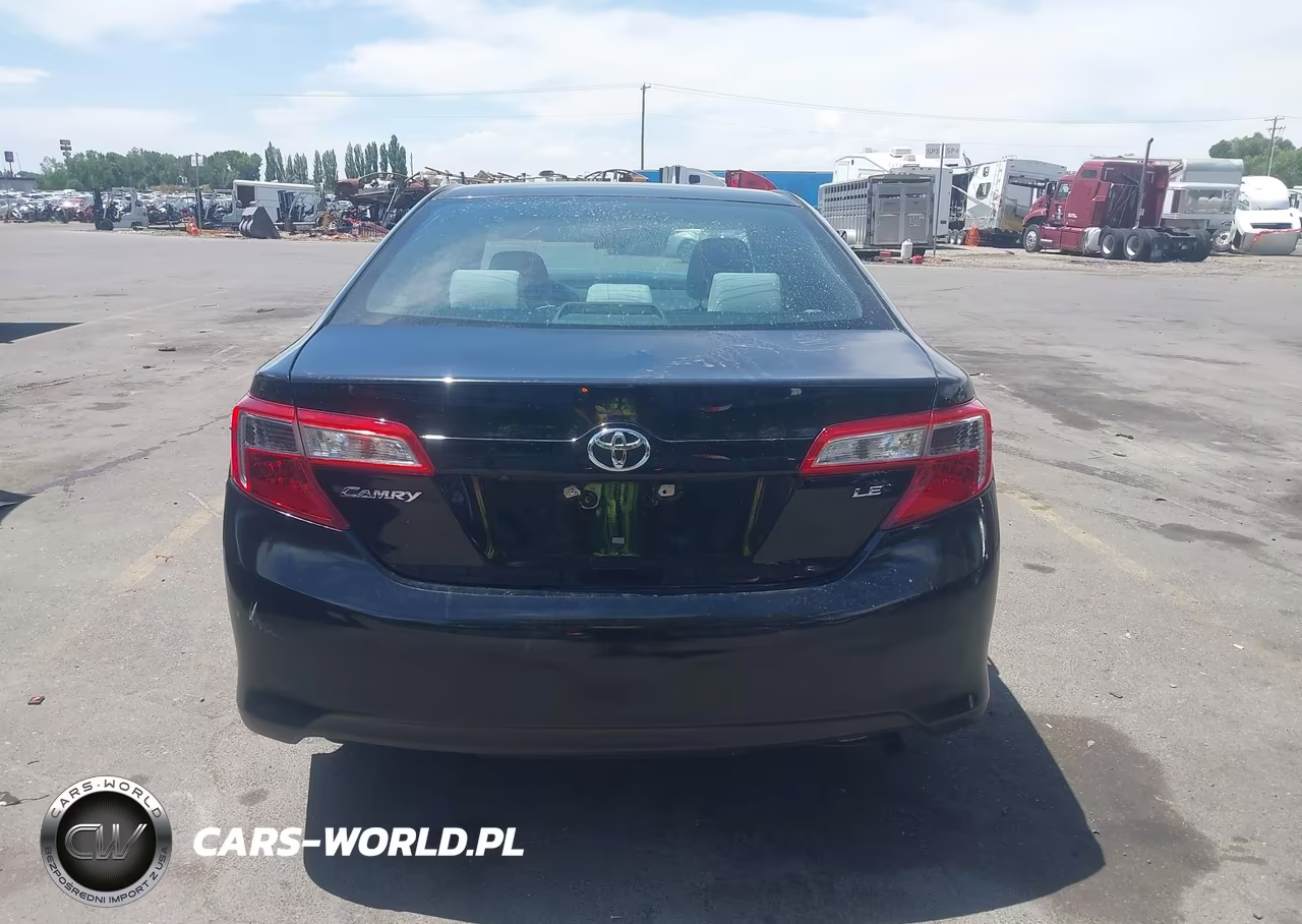 2014 Toyota Camry Le VIN:4T1BF1FK9EU414315 - 16