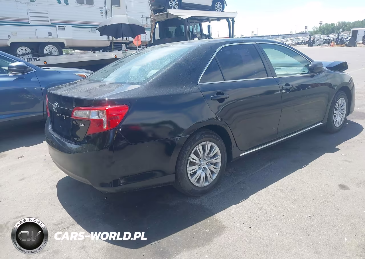 2014 Toyota Camry Le VIN:4T1BF1FK9EU414315 - 4