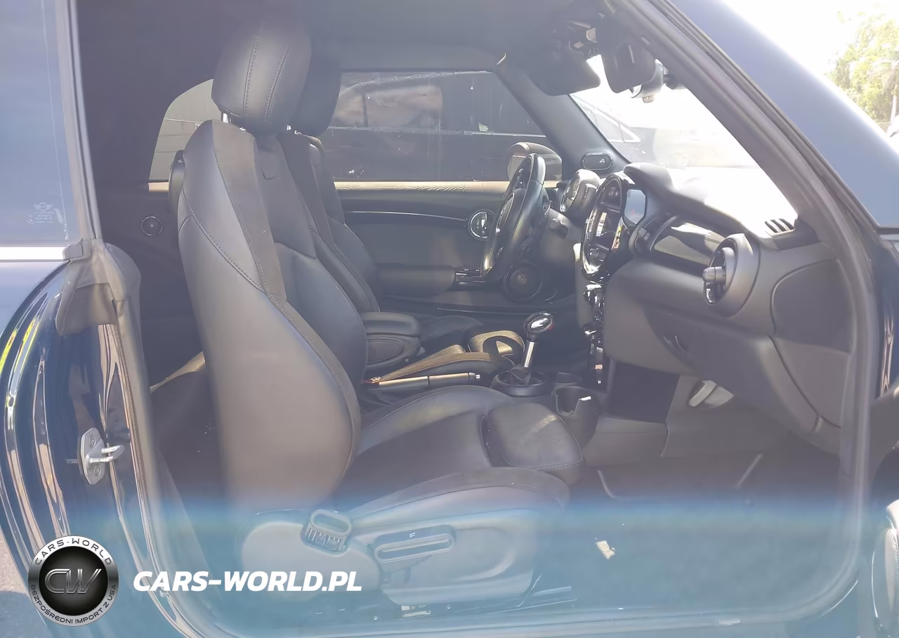 2019 Mini Convertible Cooper S VIN:WMWWG9C52K3E39977 - 5