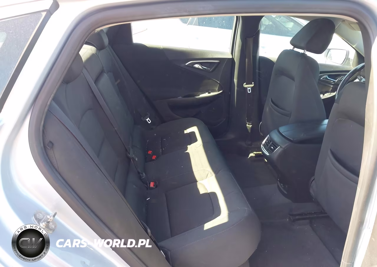 2017 Chevrolet Malibu Hybrid VIN:1G1ZJ5SU9HF139496 - 8