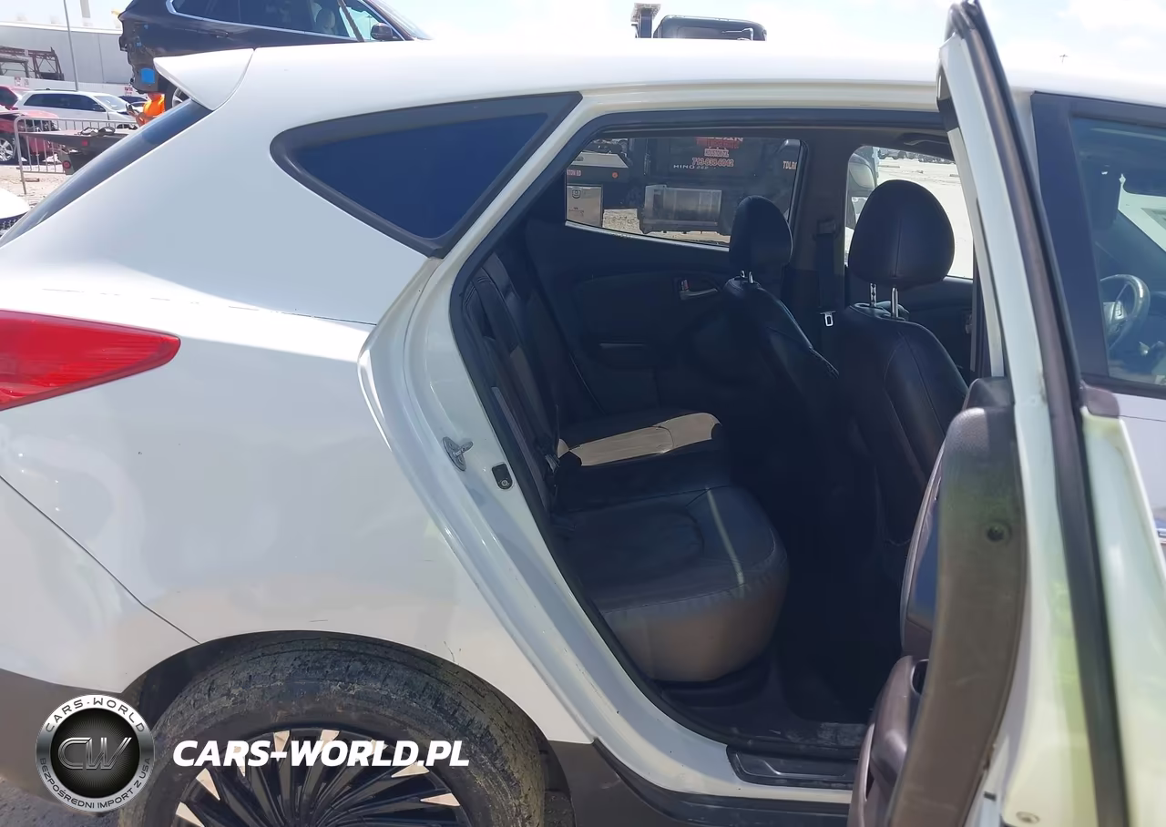 2013 Hyundai Tucson Limited VIN:KM8JU3AC1DU637959 - 8