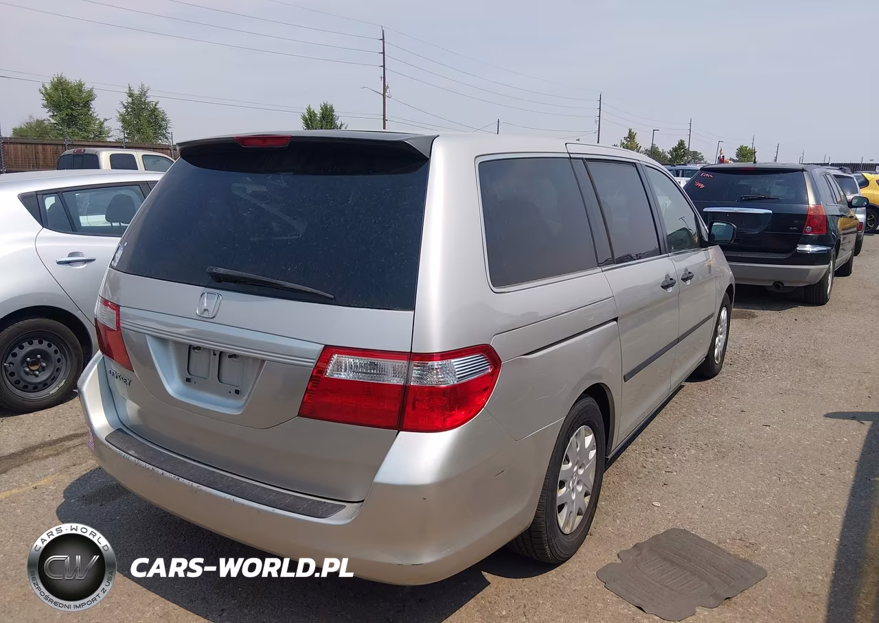 2006 Honda Odyssey Lx VIN:5FNRL382X6B074803 - 4
