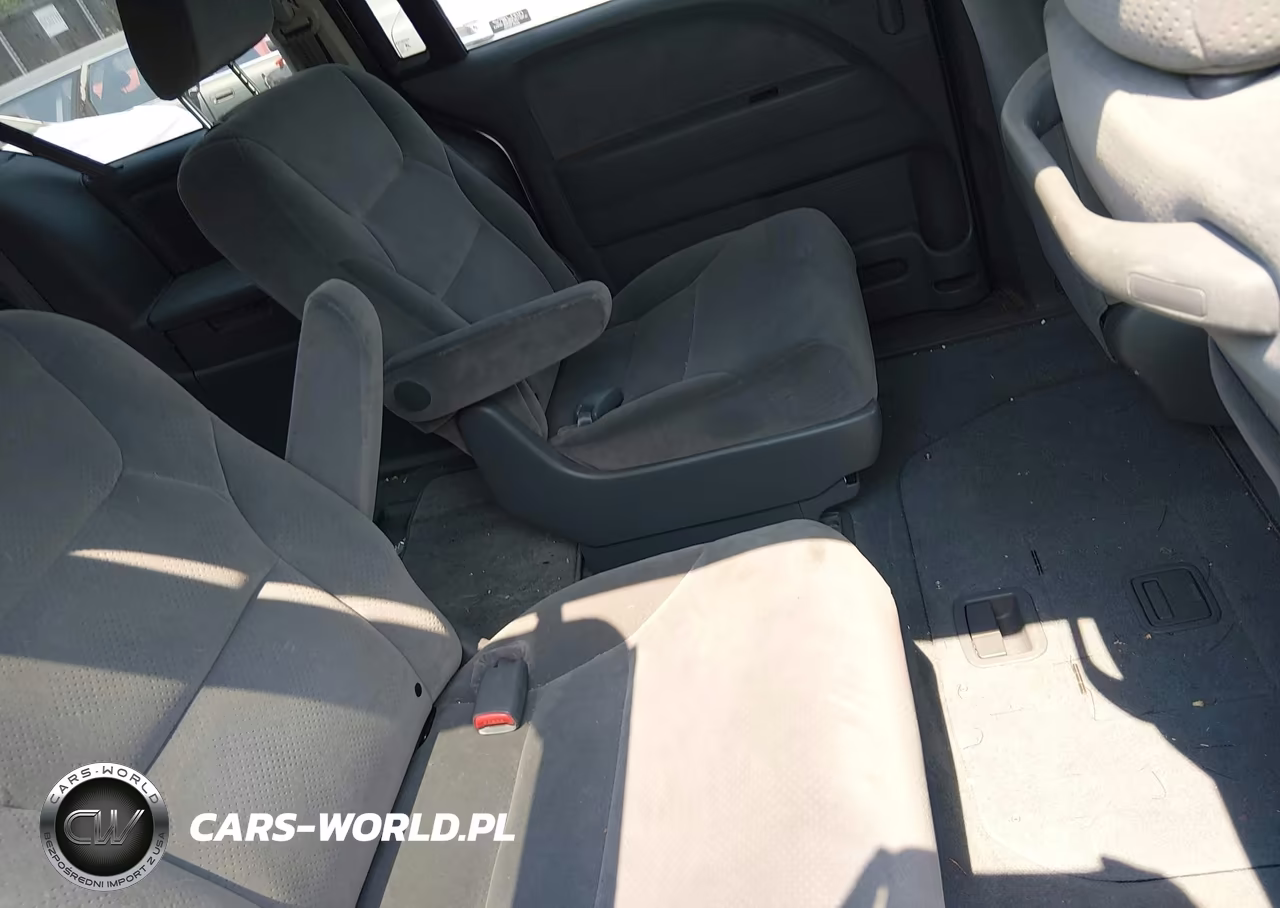 2006 Honda Odyssey Lx VIN:5FNRL382X6B074803 - 8