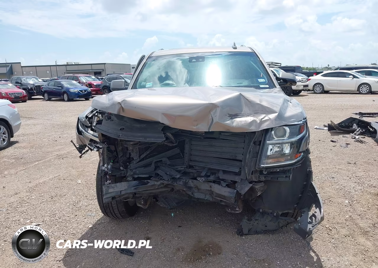 2018 Chevrolet Suburban Lt VIN:1GNSCHKC1JR398829 - 12