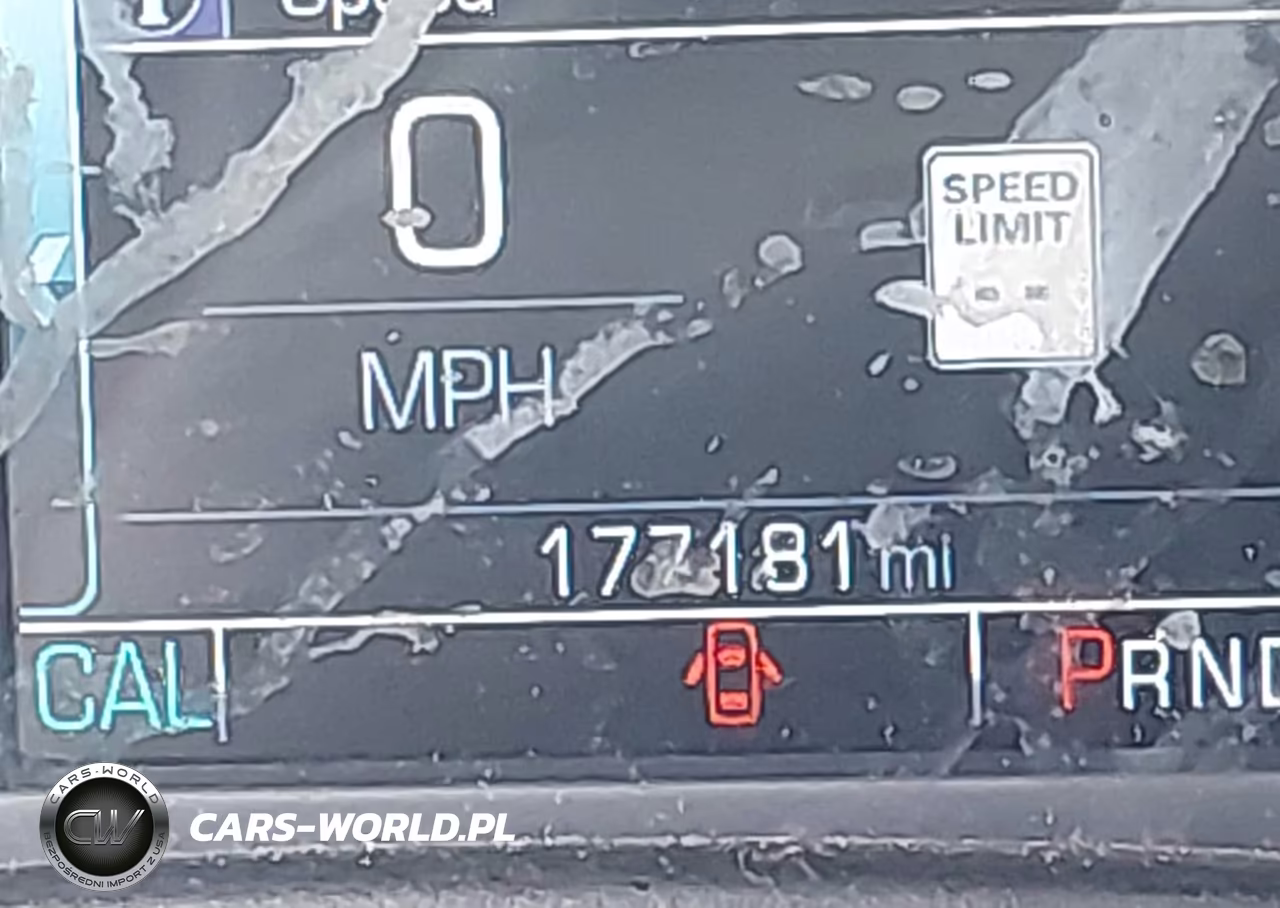 2018 Chevrolet Suburban Lt VIN:1GNSCHKC1JR398829 - 15