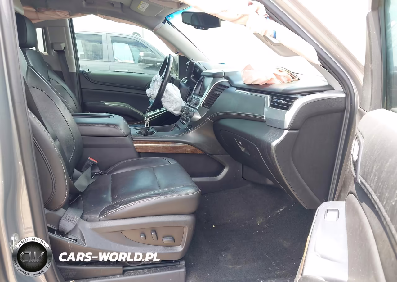 2018 Chevrolet Suburban Lt VIN:1GNSCHKC1JR398829 - 5