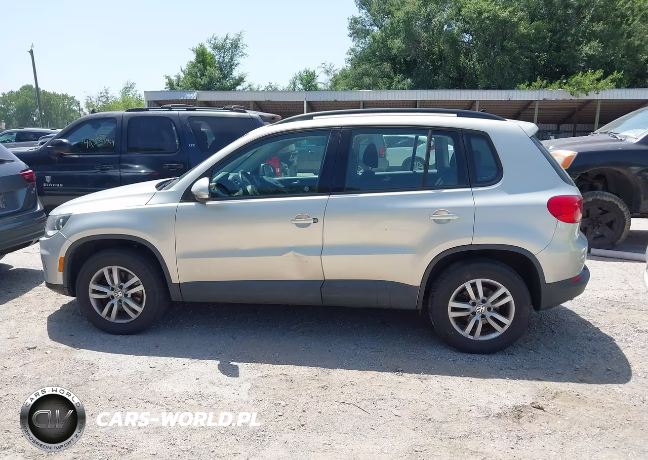 2015 Volkswagen Tiguan S VIN:WVGAV7AX5FW593527 - 15