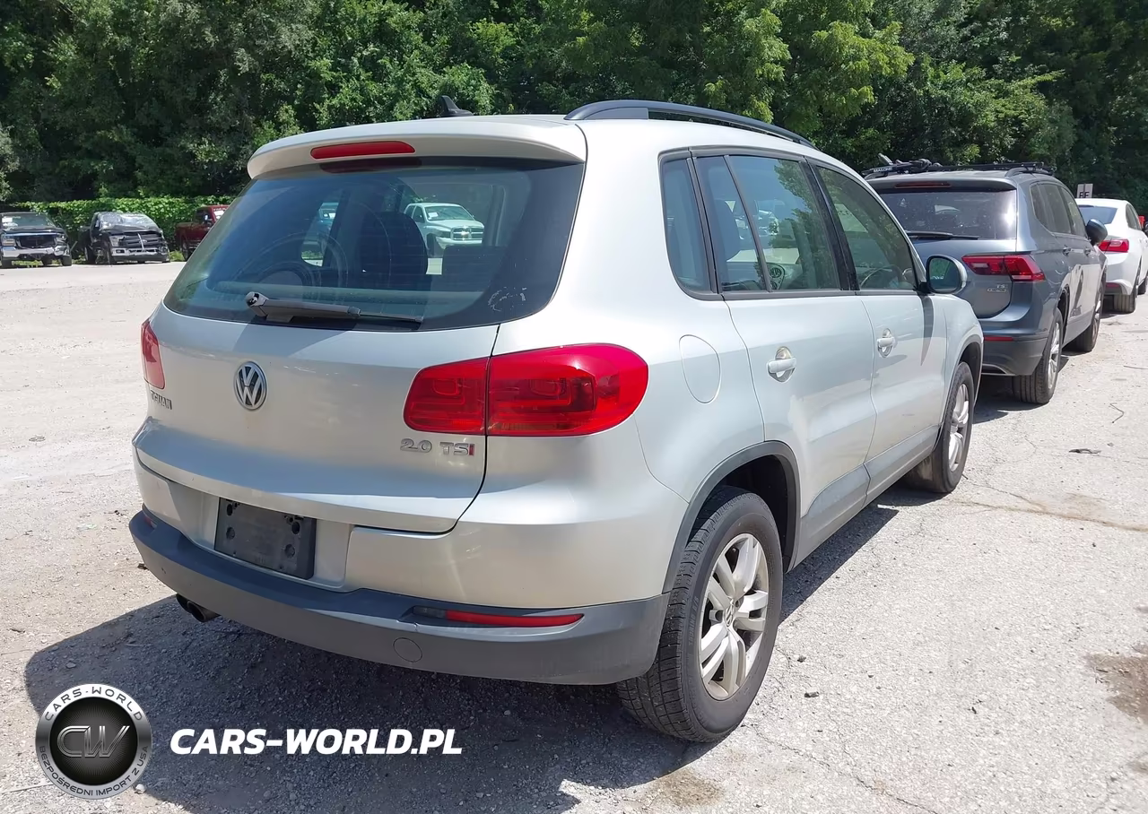2015 Volkswagen Tiguan S VIN:WVGAV7AX5FW593527 - 4