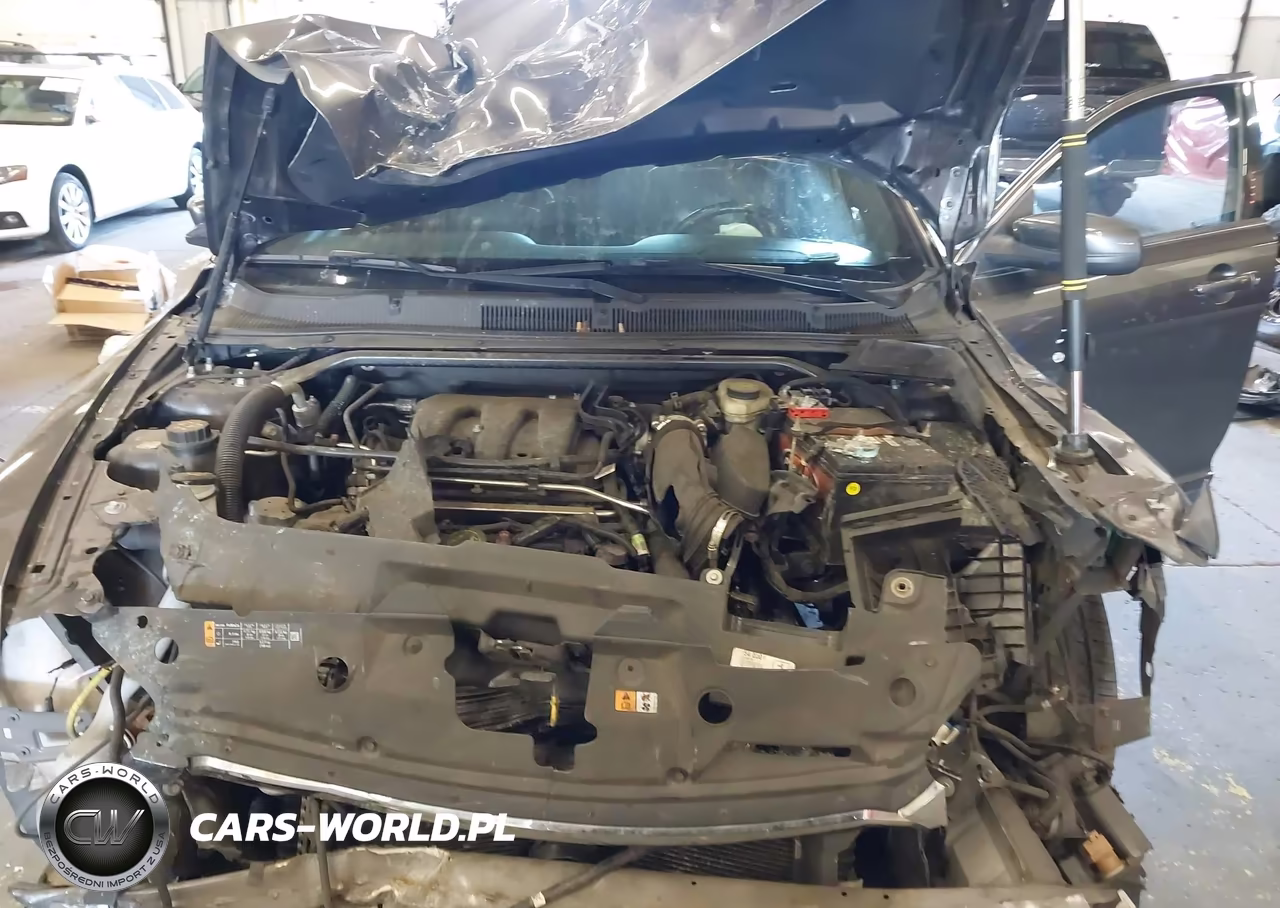 2015 Ford Taurus Sel VIN:1FAHP2E82FG100695 - 10