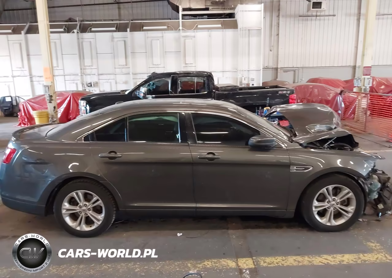 2015 Ford Taurus Sel VIN:1FAHP2E82FG100695 - 14