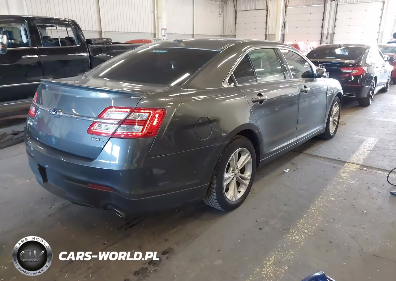 2015 Ford Taurus Sel VIN:1FAHP2E82FG100695 - 4