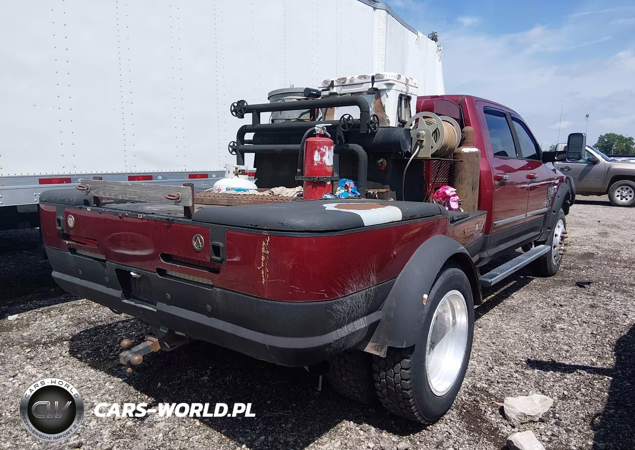 2015 Ram 3500 Laramie VIN:3C63RRJL5FG604672 - 4