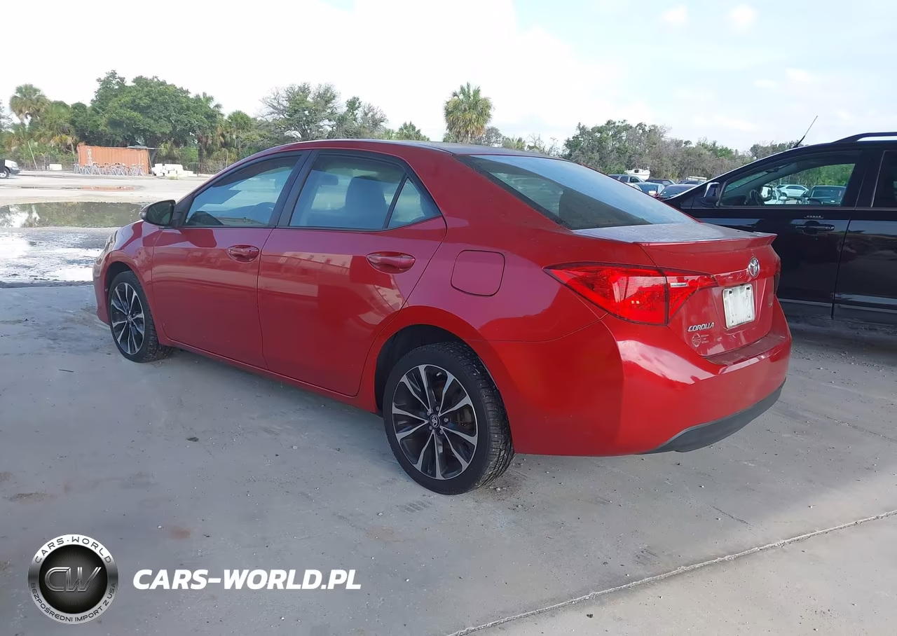 2017 Toyota Corolla Se VIN:2T1BURHE3HC747725 - 3