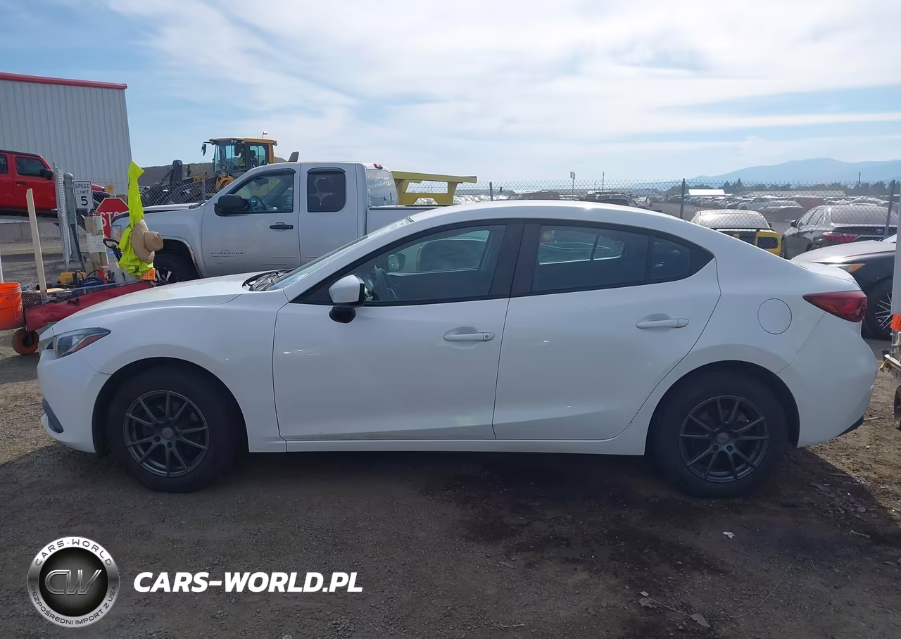 2015 Mazda Mazda3 I Sport VIN:3MZBM1U72FM169949 - 13