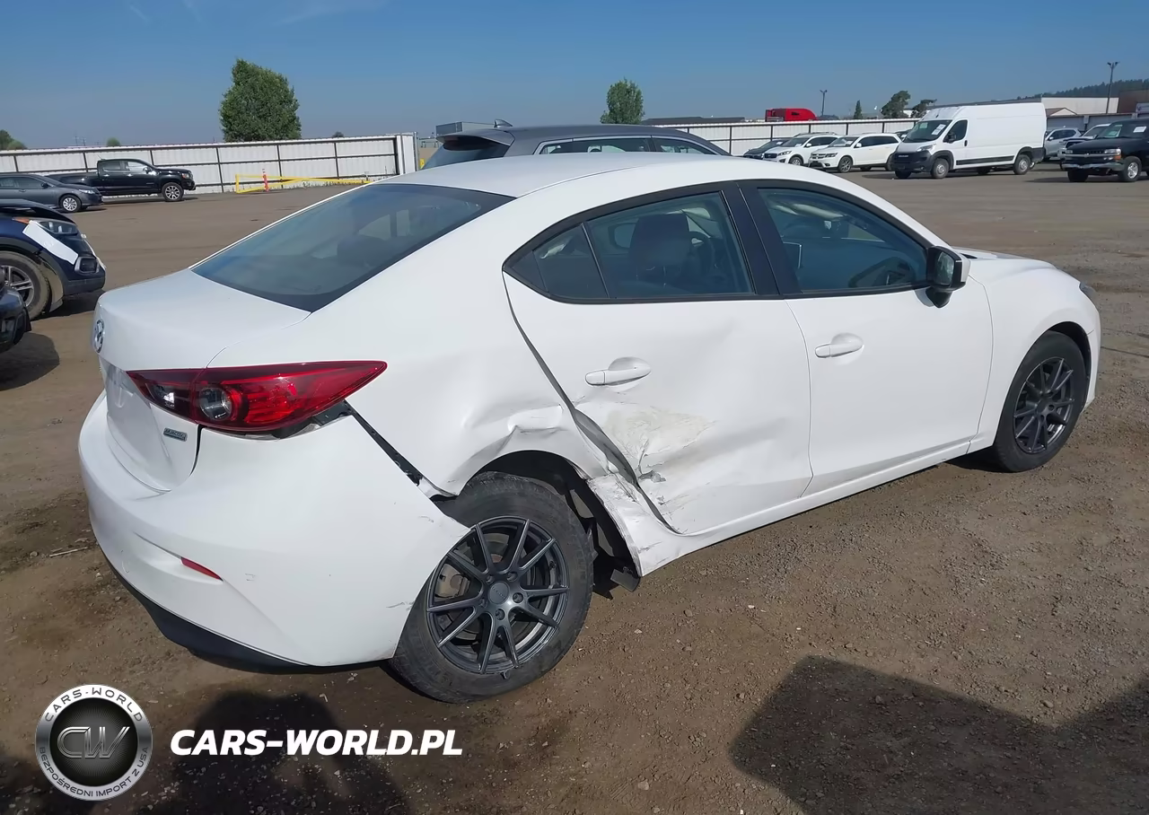 2015 Mazda Mazda3 I Sport VIN:3MZBM1U72FM169949 - 4
