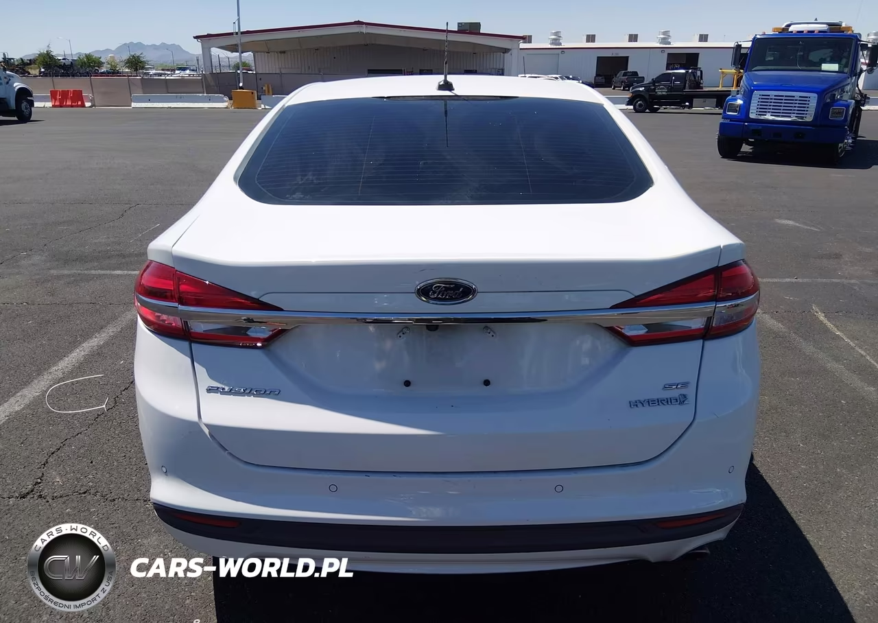 2018 Ford Fusion Hybrid Se VIN:3FA6P0LU1JR261259 - 17