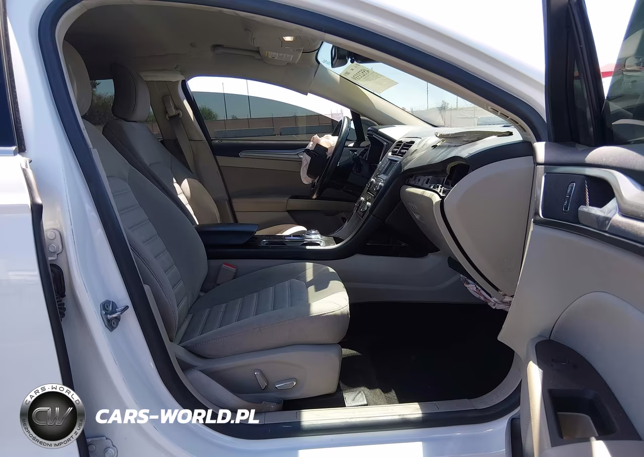 2018 Ford Fusion Hybrid Se VIN:3FA6P0LU1JR261259 - 5