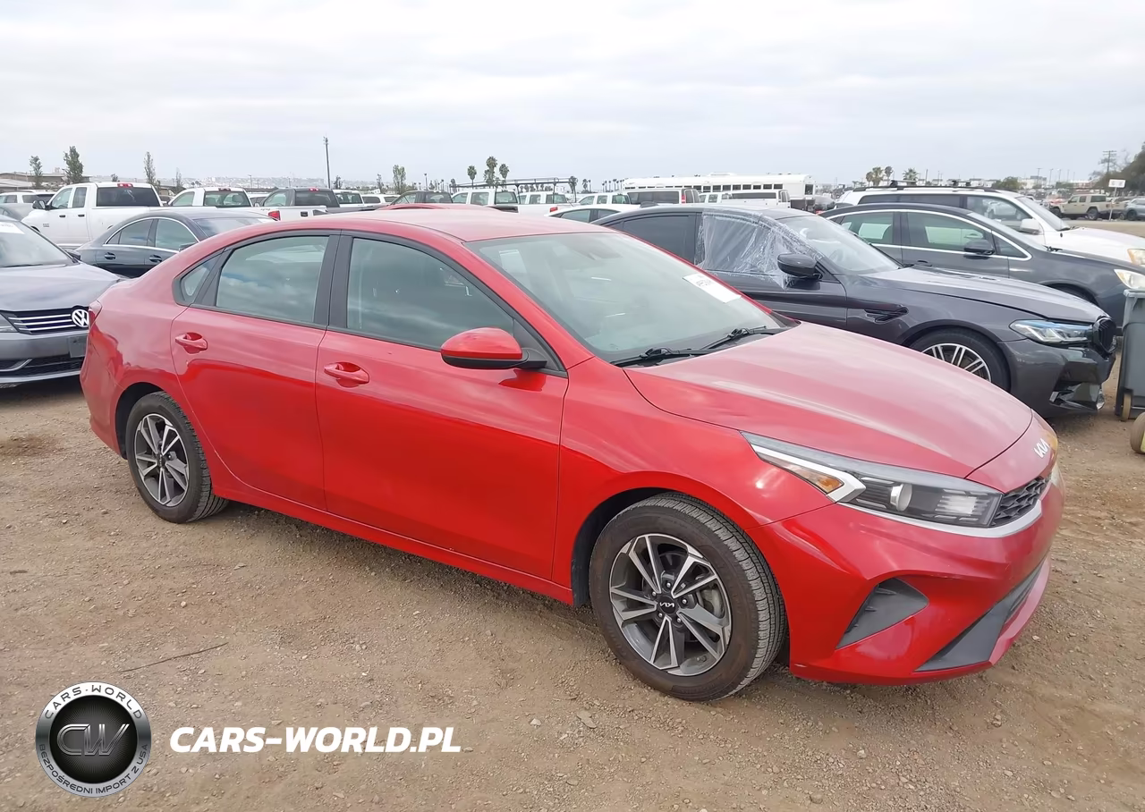 2023 Kia Forte Lxs – zdjęcie 1 z 16