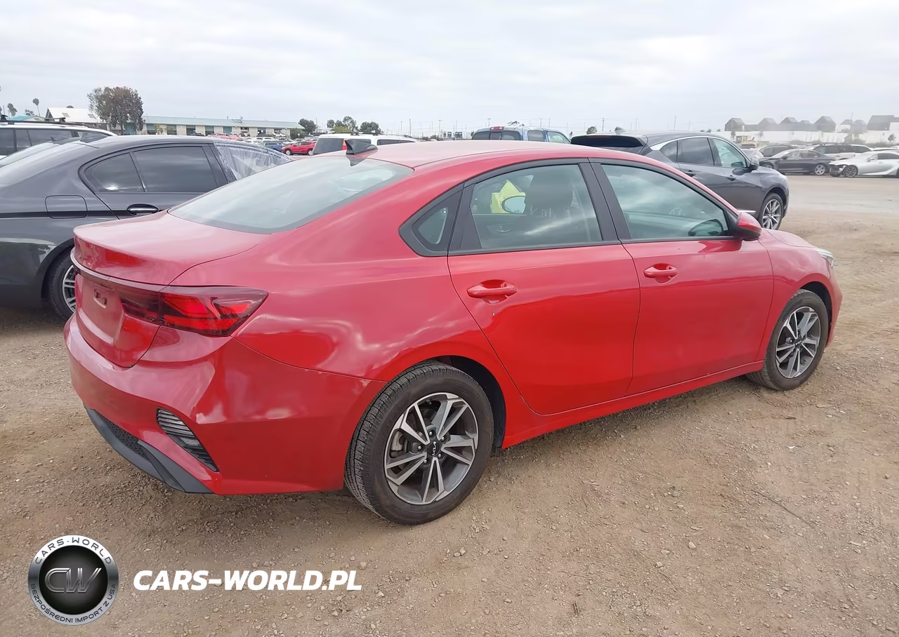 2023 Kia Forte Lxs VIN:3KPF24AD1PE553495 - 4