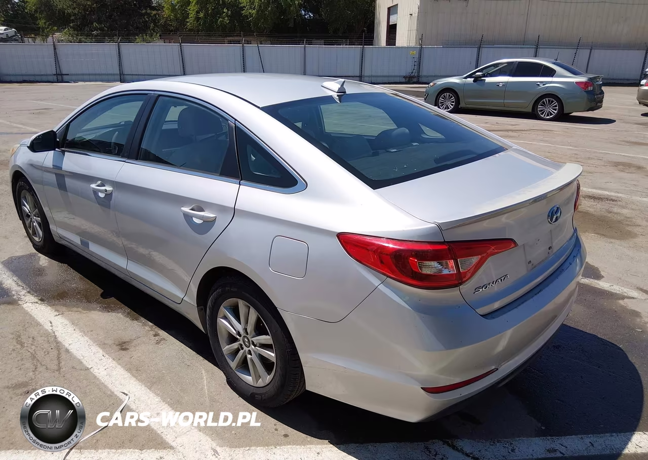 2016 Hyundai Sonata Se VIN:5NPE24AF4GH268329 - 3