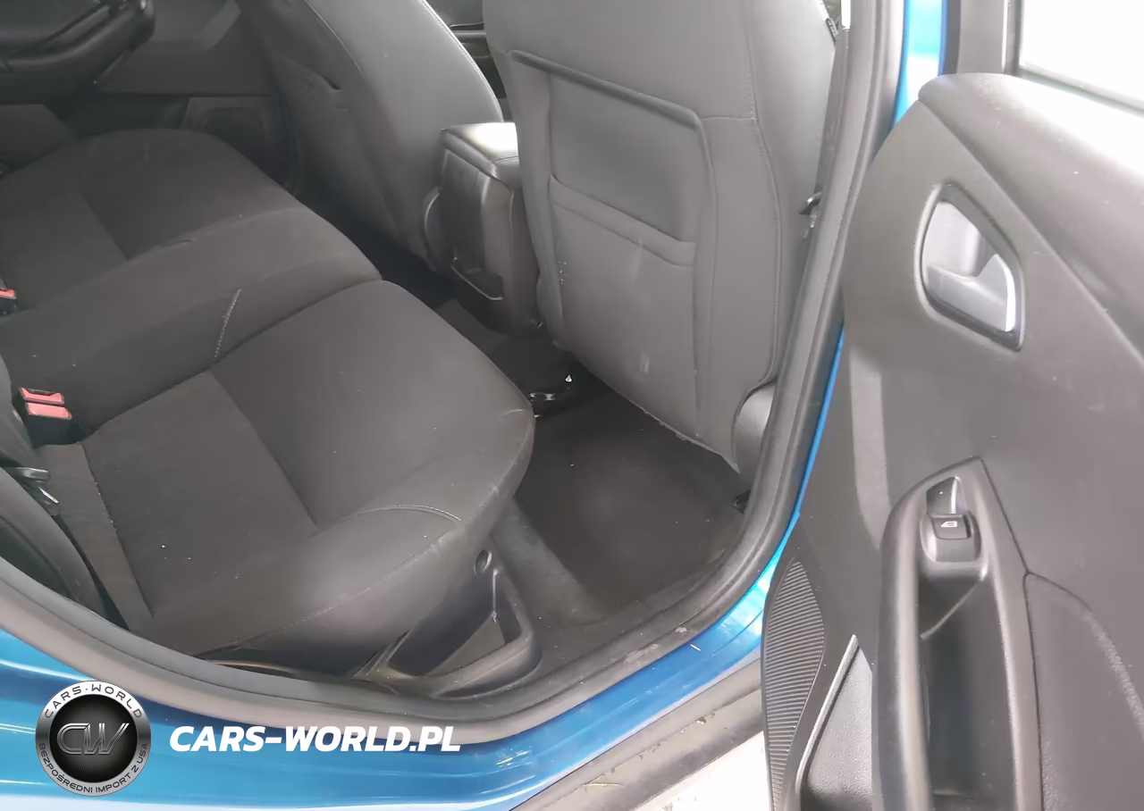 2016 Ford Focus Se VIN:1FADP3K27GL234664 - 8