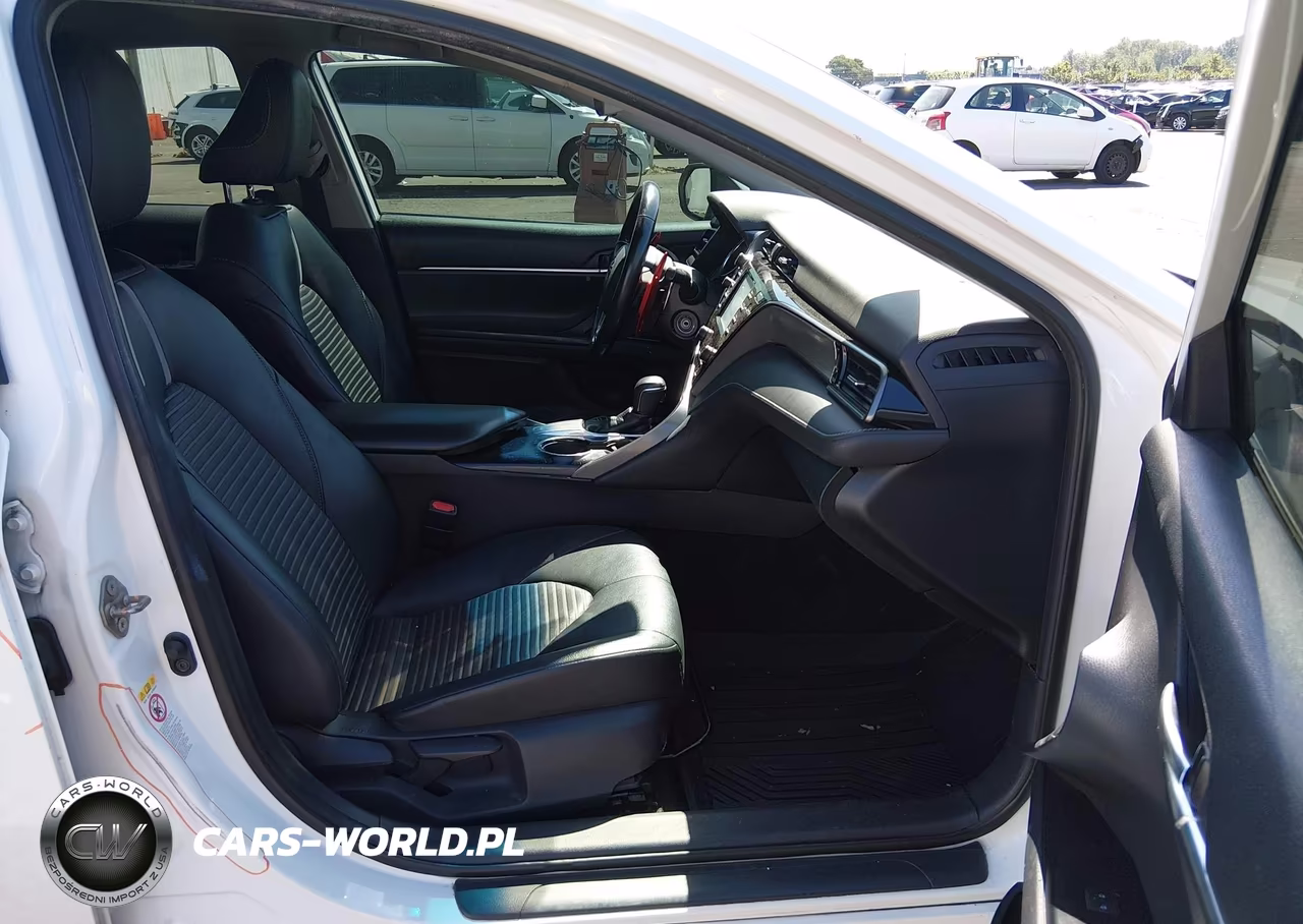 2019 Toyota Camry Se VIN:4T1B11HK3KU165615 - 5
