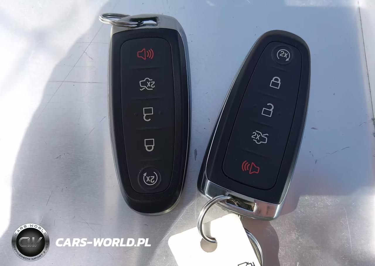 2019 Ford Escape Se VIN:1FMCU0GD9KUA24718 - 11