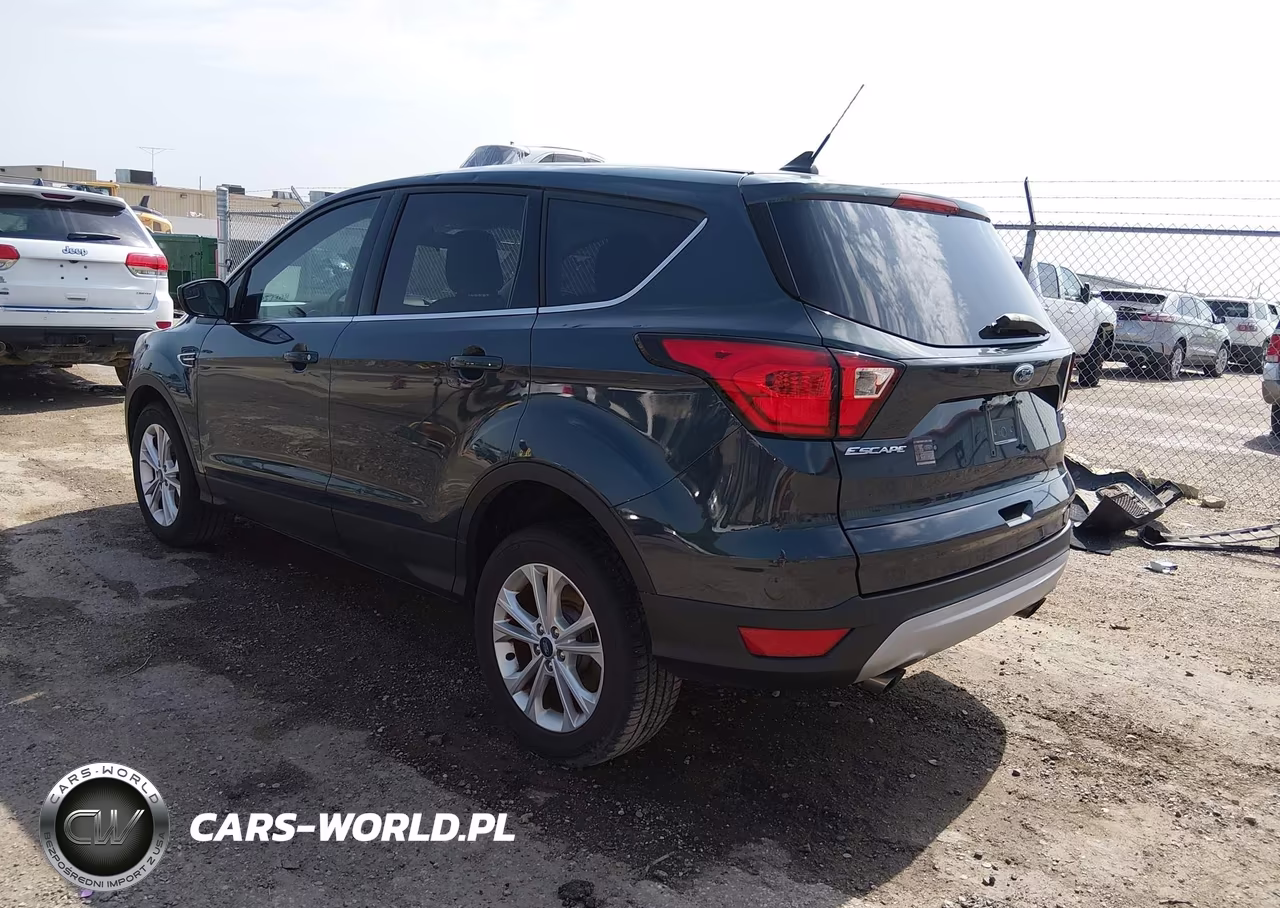 2019 Ford Escape Se VIN:1FMCU0GD9KUA24718 - 3