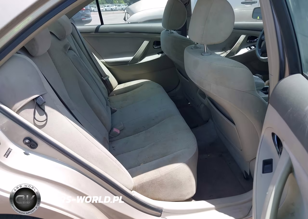 2007 Toyota Camry Le VIN:4T1BE46K07U070803 - 8