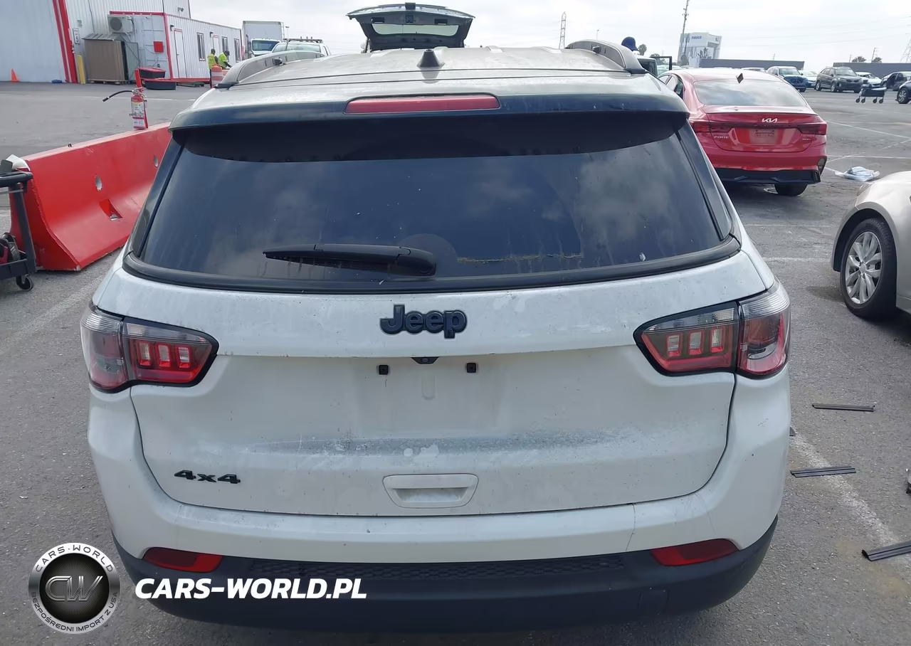 2023 Jeep Compass Altitude 4X4 VIN:3C4NJDBN2PT529563 - 18